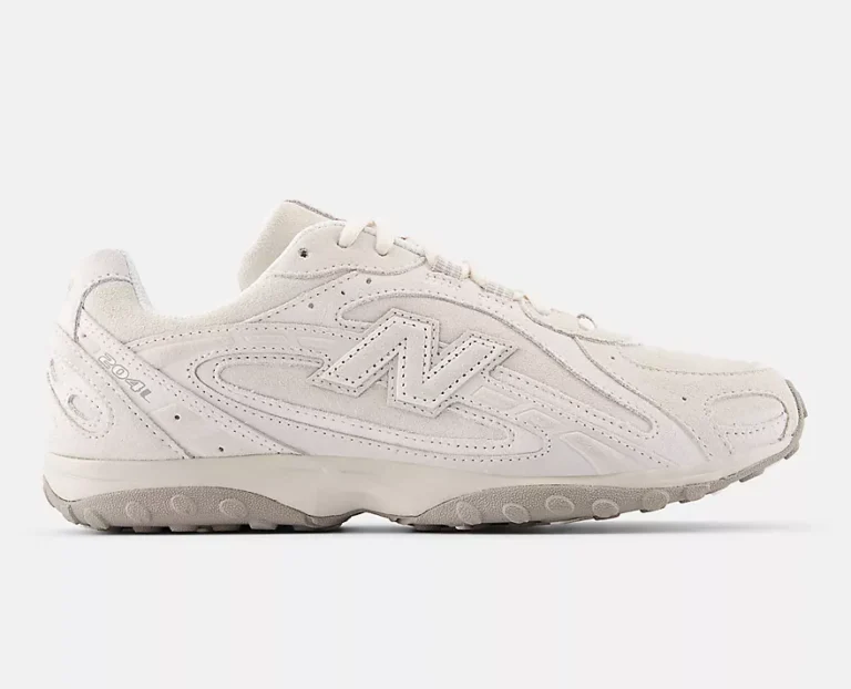 New Balance’s “Timberwolf” White 204L Releases in August
