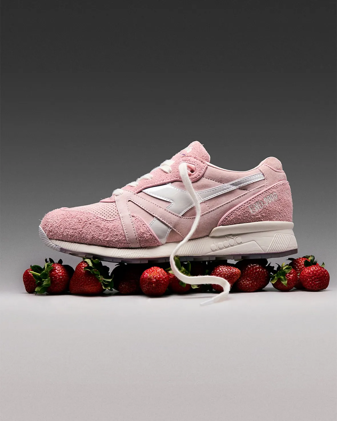 END. Diadora N9000 Strawberries & Cream