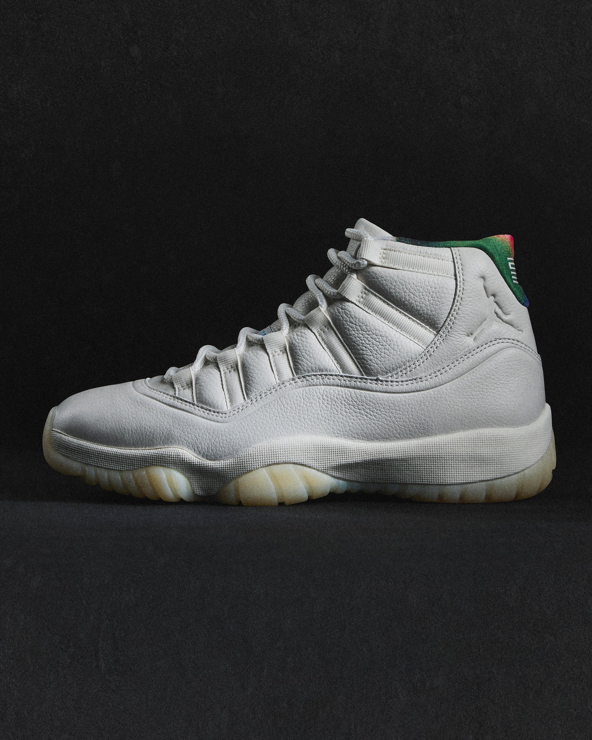Air Jordan 11 285 IO8959-133