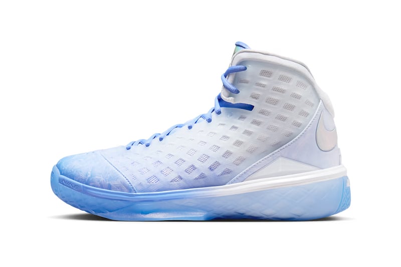 Nike Kobe 3 Protro Christmas IQ5338-400