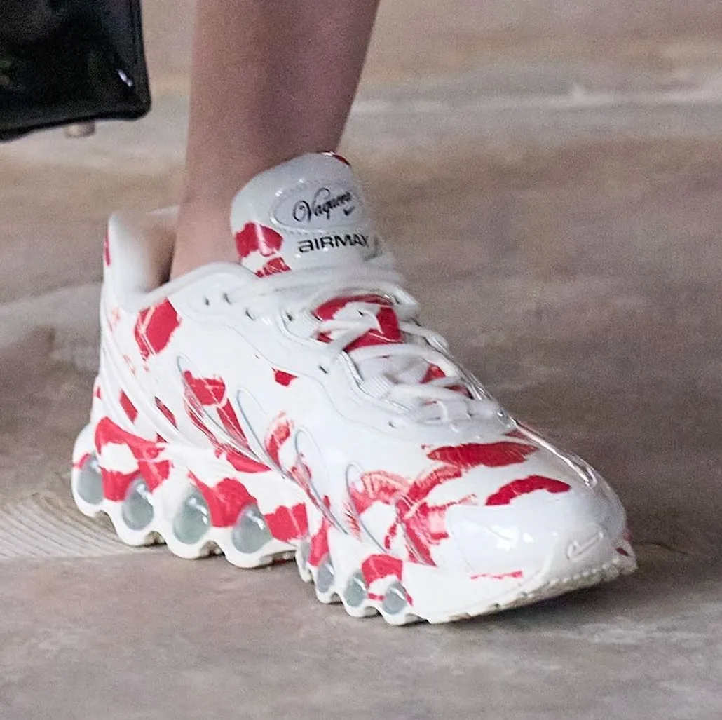 Vaquera Nike Air Max Dn8