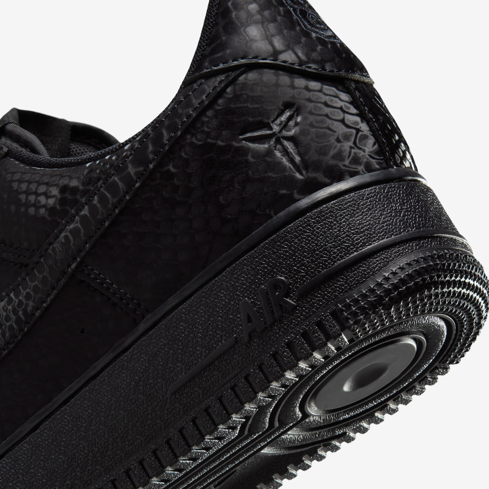 Kobe Nike Air Force 1 Black IB0018-003