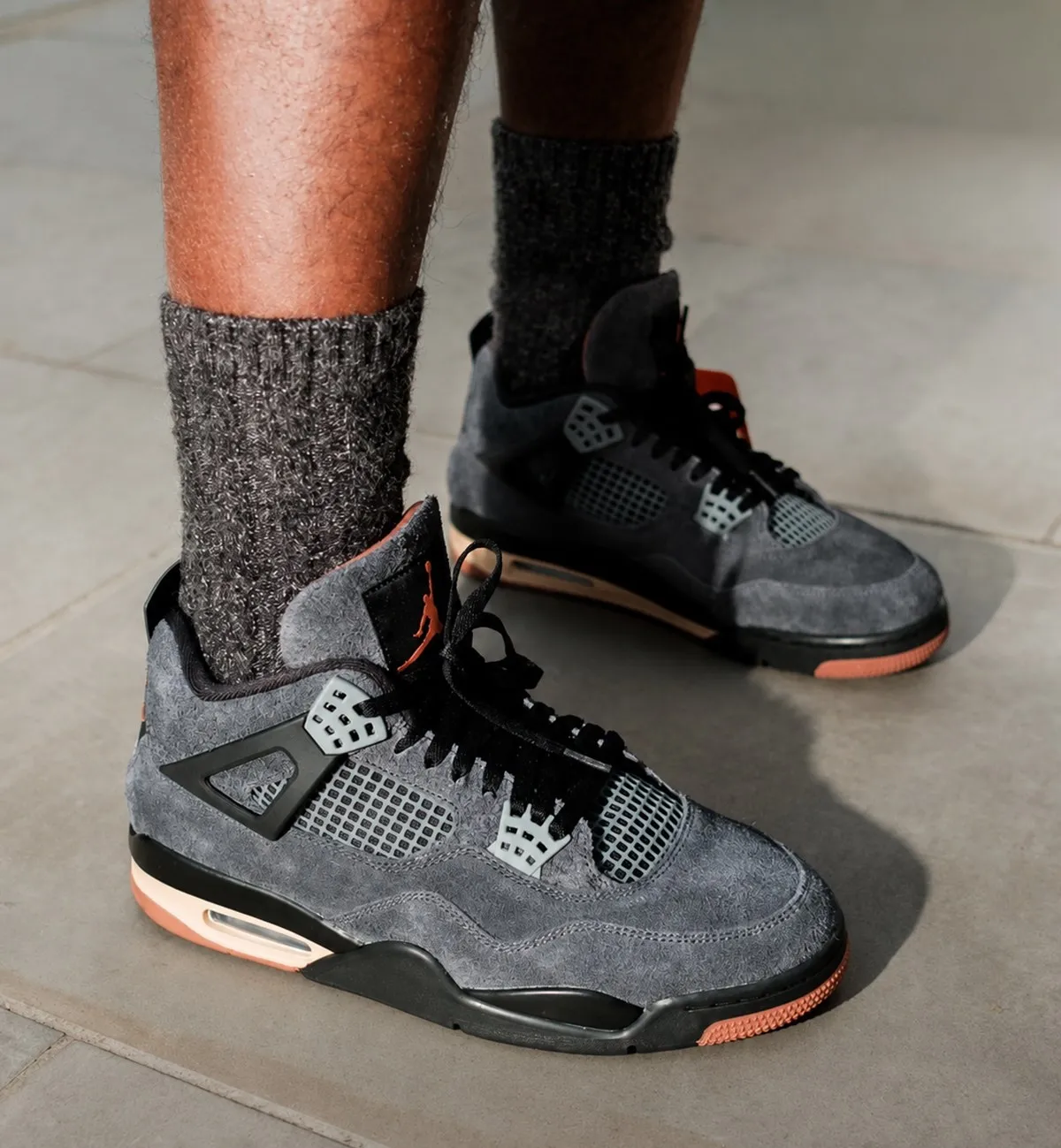 Air Jordan 4 London IV6048-001 1