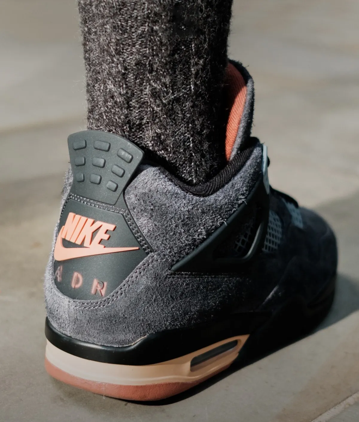 Air Jordan 4 London IV6048-001 1jpg