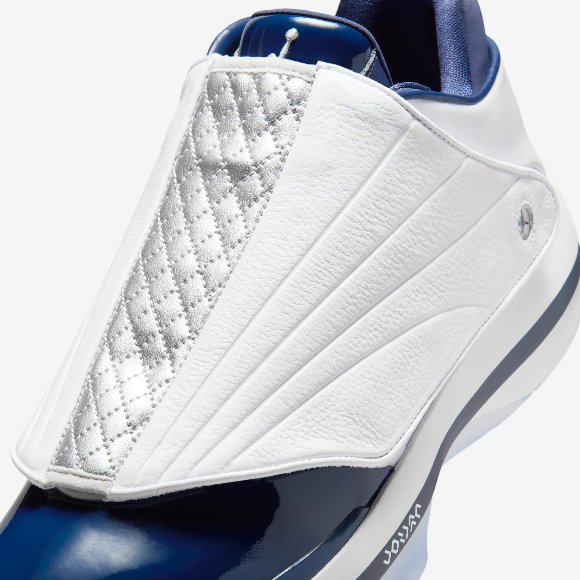 Air Jordan 40 16 Midnight Navy IR2080-100
