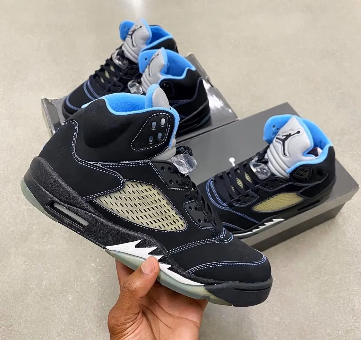 Air Jordan 5 Black University Blue 2006 release