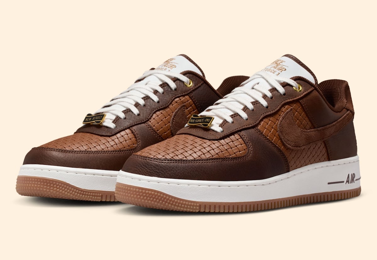 Nike Adds Woven Elements to a “New Jersey” Air Force 1