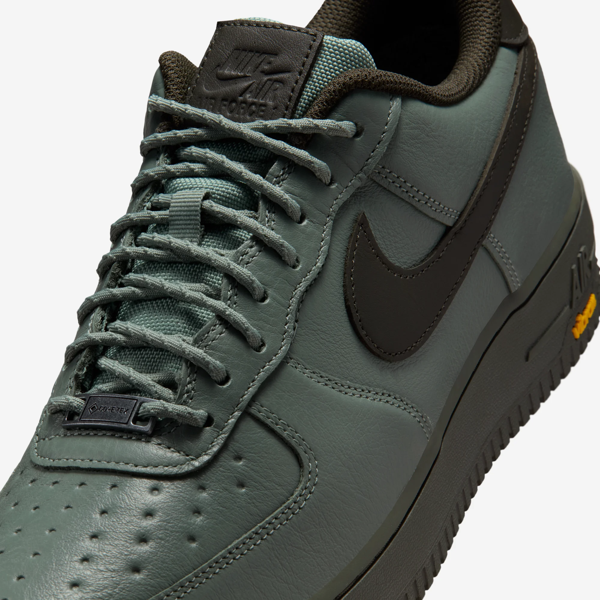 Nike Air Force 1 Low Vibram Clay Green HV5953-300