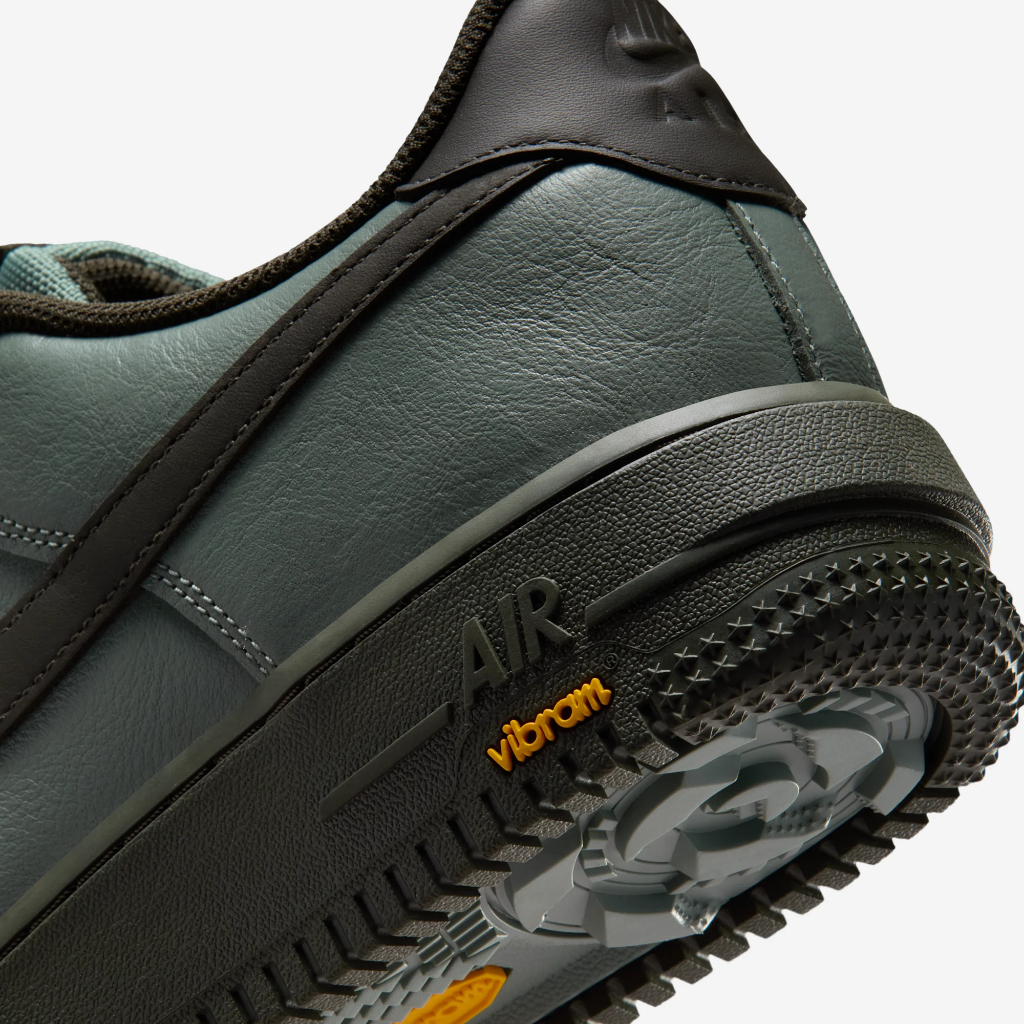 Nike Air Force 1 Low Vibram Clay Green HV5953-300