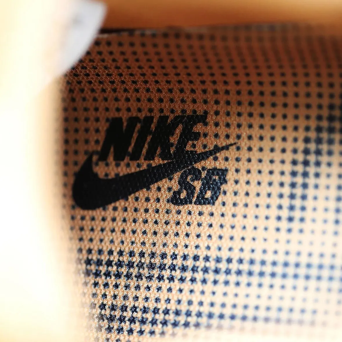 Nike SB Air Force 1 Flax Wheat HM8517-200 10