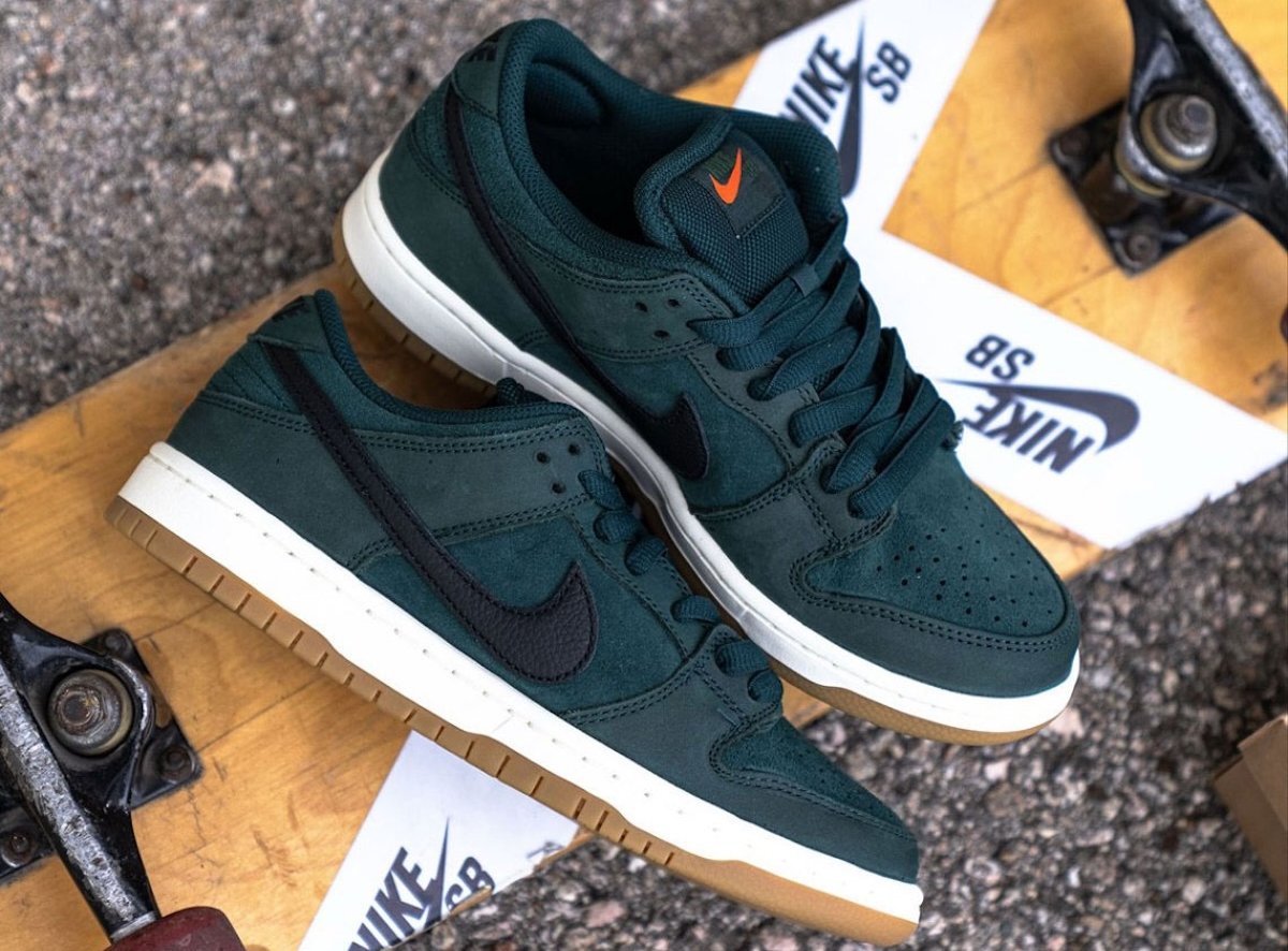 “Deep Fir” Dresses the latest Nike SB Dunk Low Orange Label Release