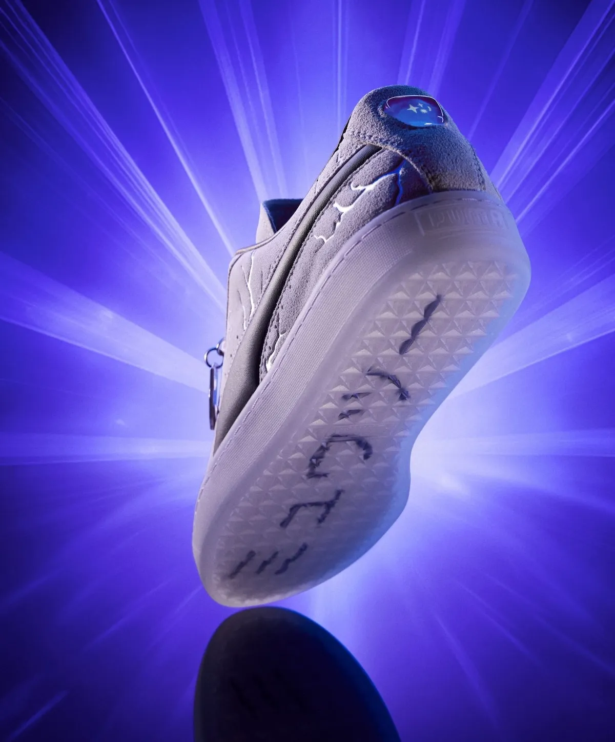 Pokemon PUMA Suede Mewtwo
