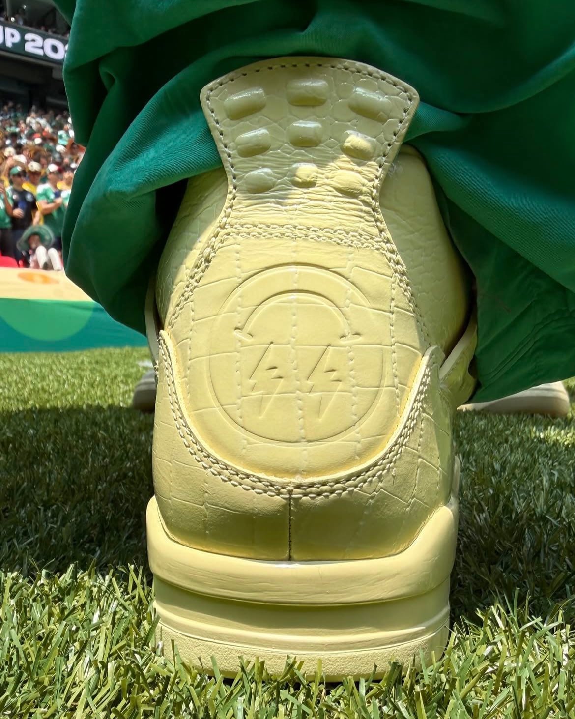 J Balvin Officially Reveals his Air Jordan 4 "Lemonade" During World Cup Ceremonies