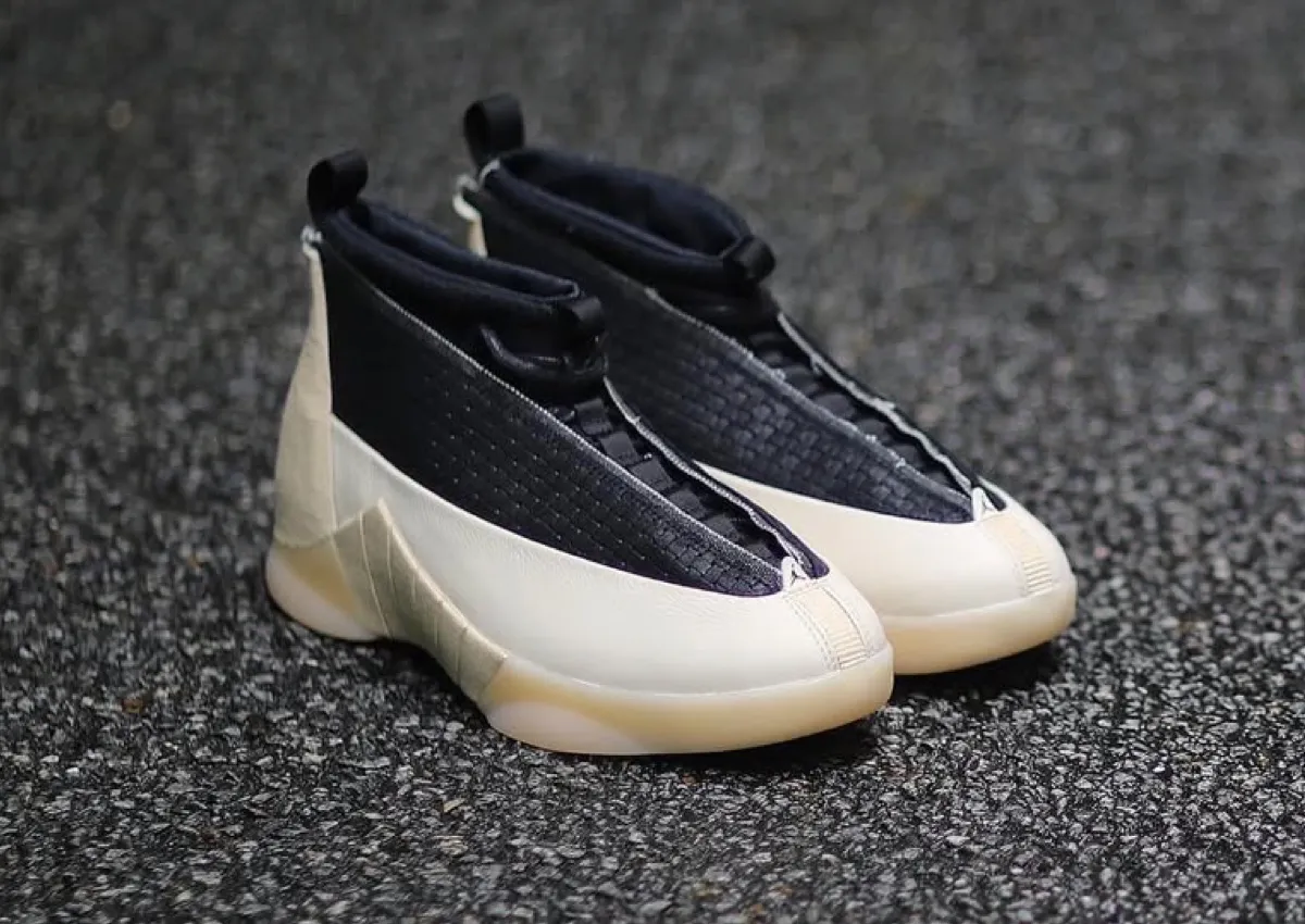 Air Jordan 15 Black Muslin IV7637-100 3