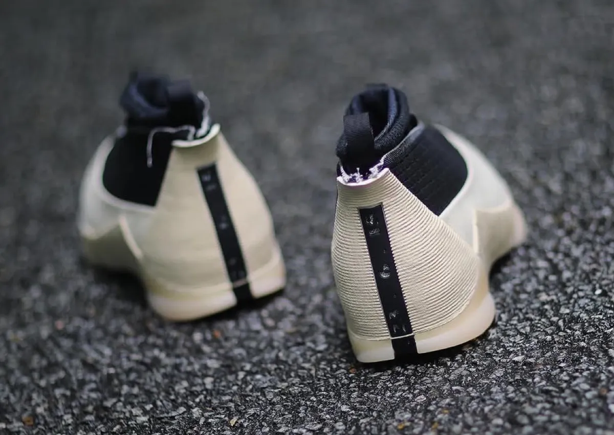 Air Jordan 15 Black Muslin IV7637-100 6