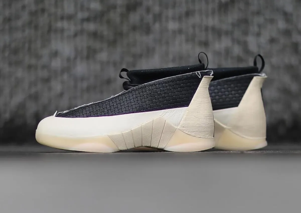 Air Jordan 15 Black Muslin IV7637-100 7