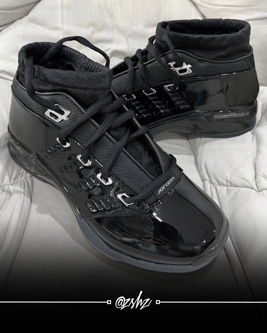 Air Jordan 17 Low Black Patent IV7640-001 1