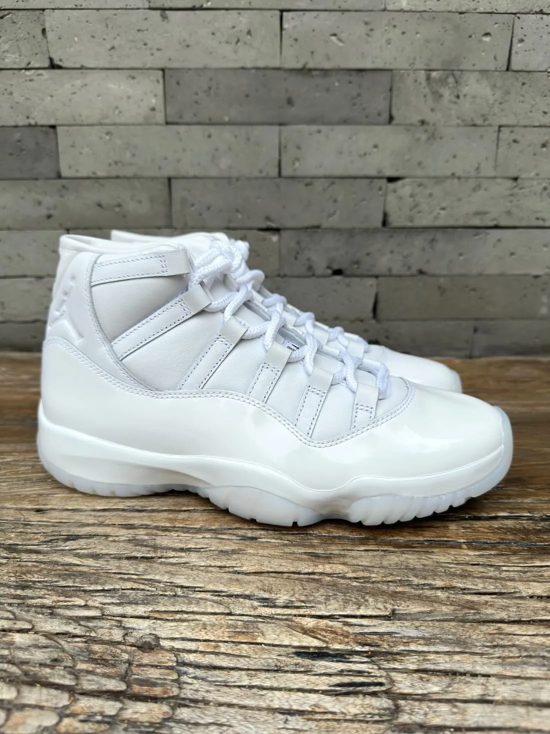 Comme Des Garcons Air Jordan 11 White IV7639-100 1