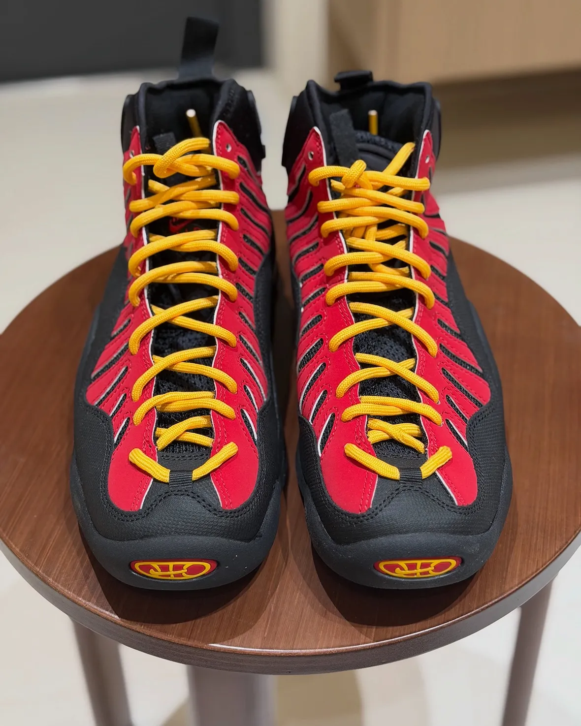 Nike Air Bakin Varsity Red 2026 IQ5365-600 1