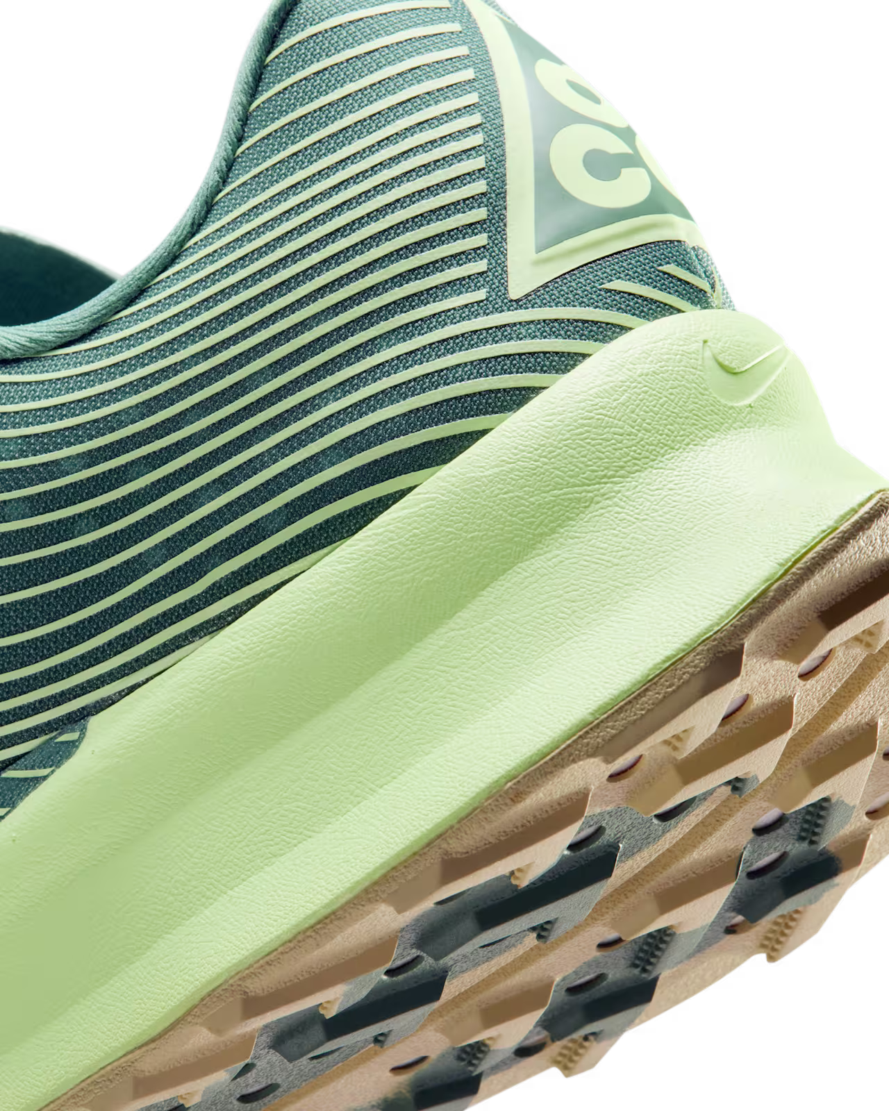 Nike ACG Ultrafly Trail Dutch Green IR7317-300