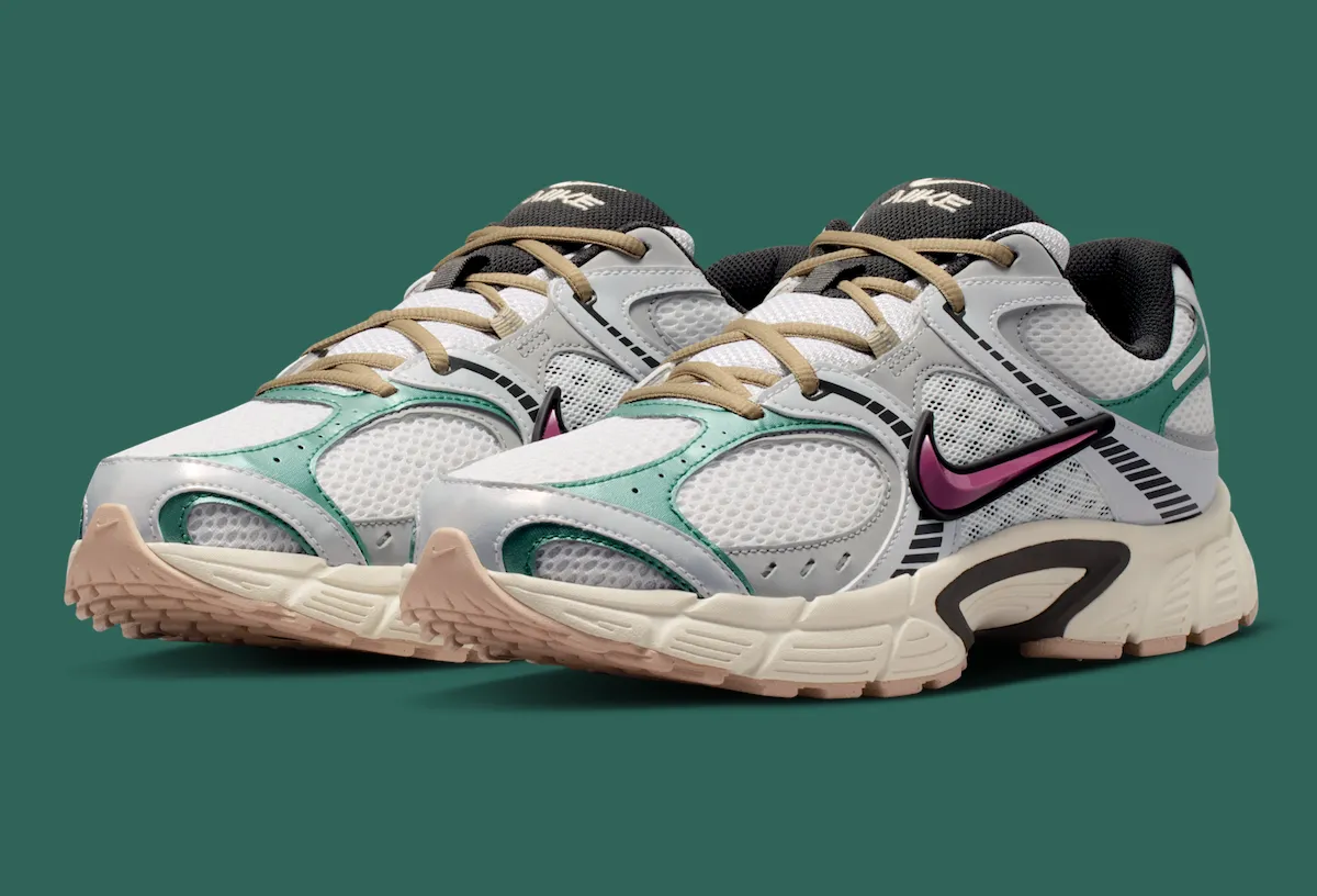 Social Status Nike V5 RNR Pack