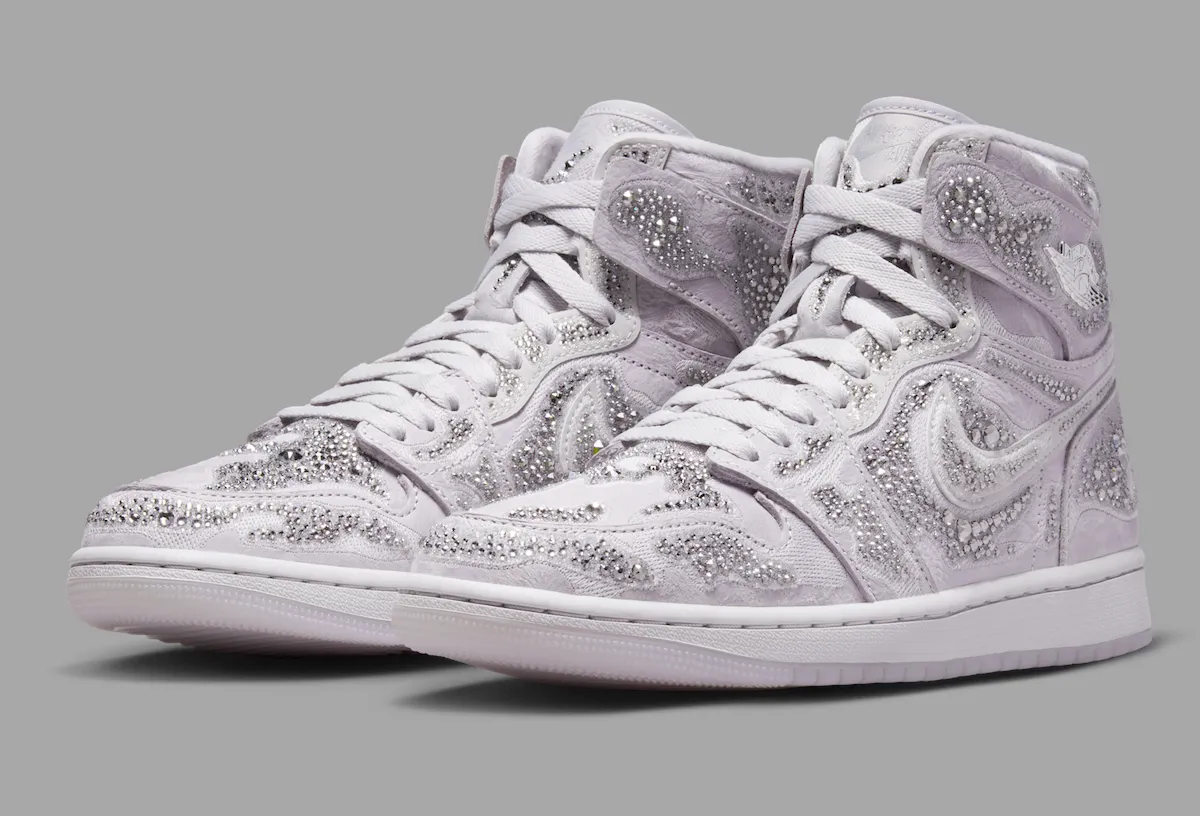 The Air Jordan 1 High Swarovski Releases Globally in March