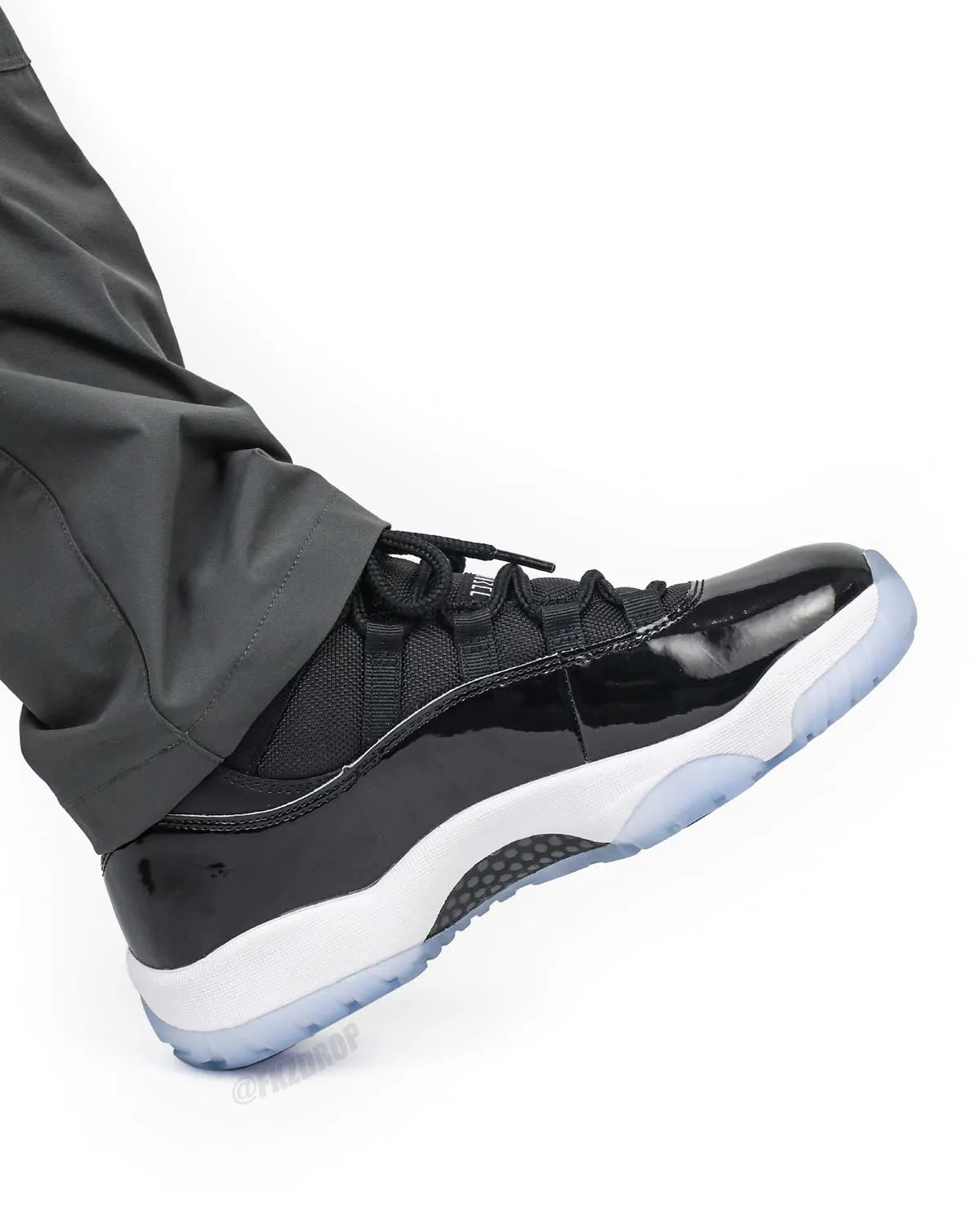 Air Jordan 11 Space Jam CT8012-900 5