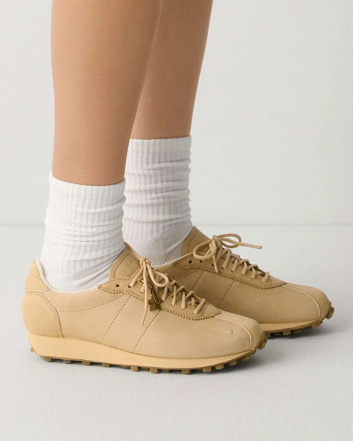 Aritzia Nike LD-1000 Sesame