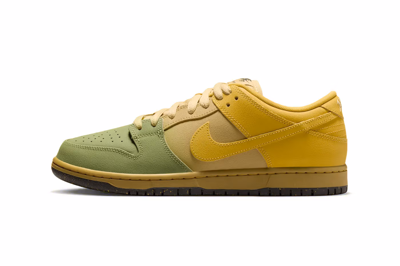 Https Hypebeast.com Image 2026 07 18 Nike SB Dunk Low Saffron Quartz IO0427-300