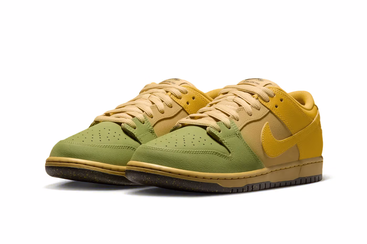Https Hypebeast.com Image 2026 07 18 Nike SB Dunk Low Saffron Quartz IO0427-300