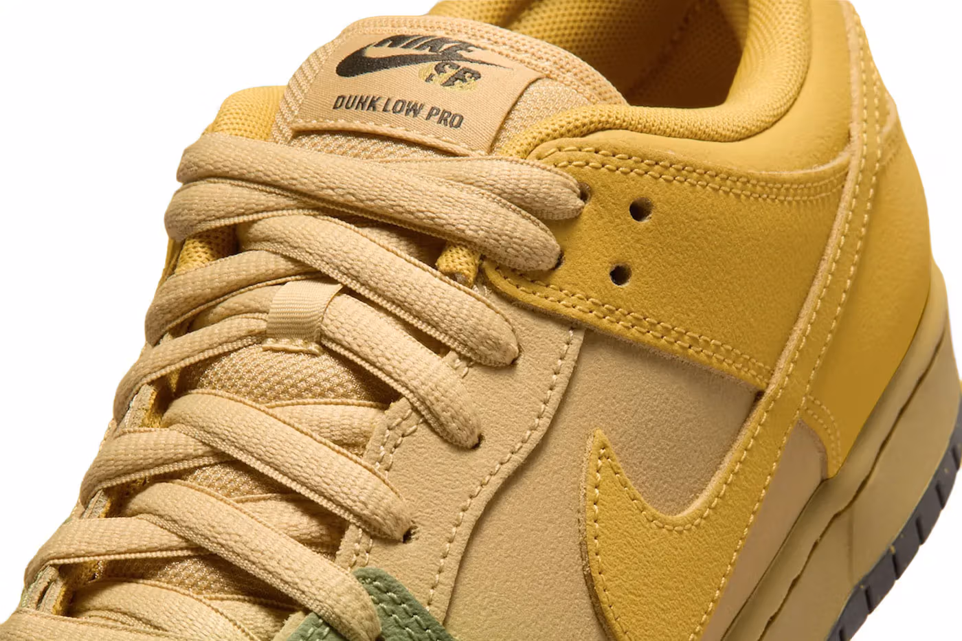 Https Hypebeast.com Image 2026 07 18 Nike SB Dunk Low Saffron Quartz IO0427-300