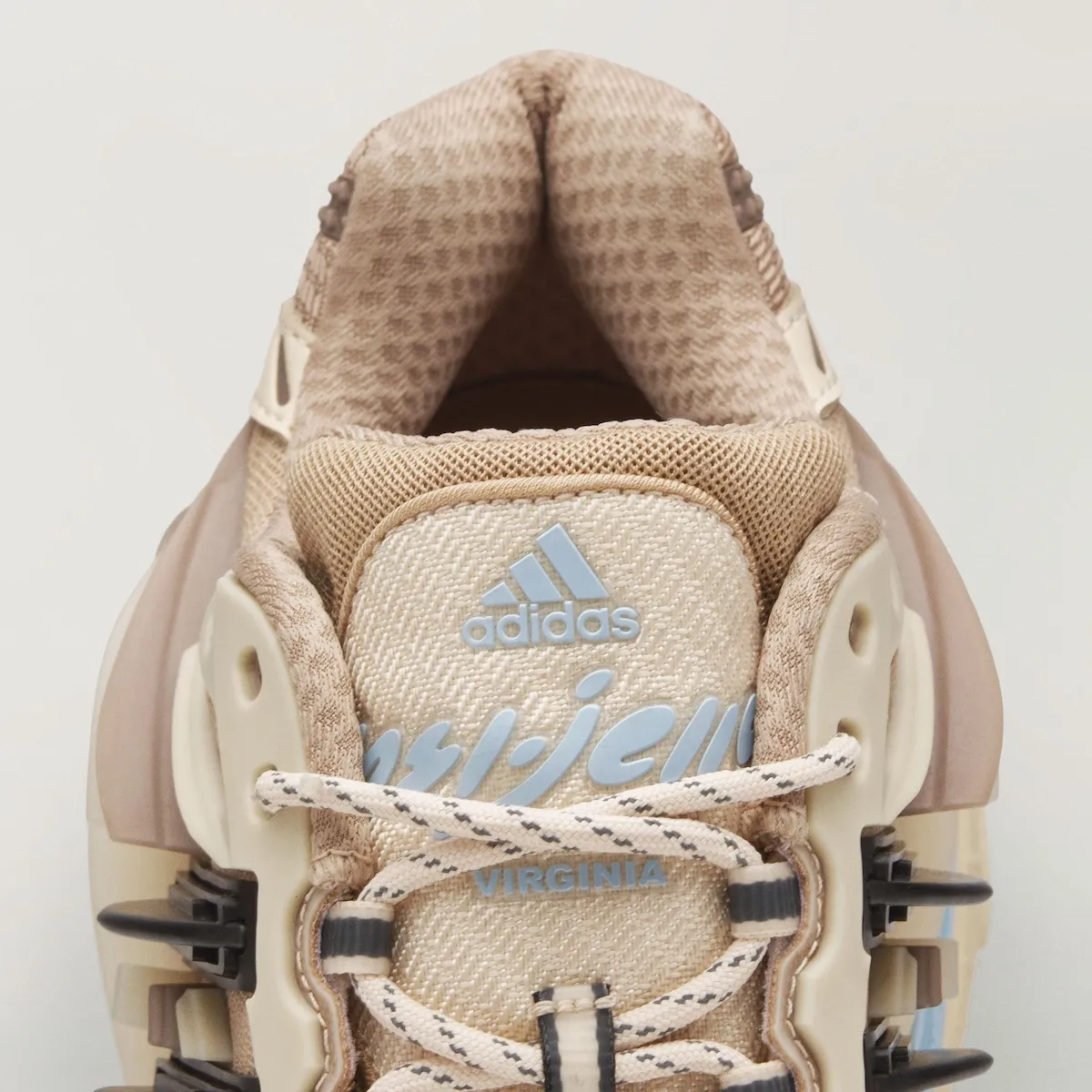 Pharrell adidas Jellyfish Crystal Sand KH6729
