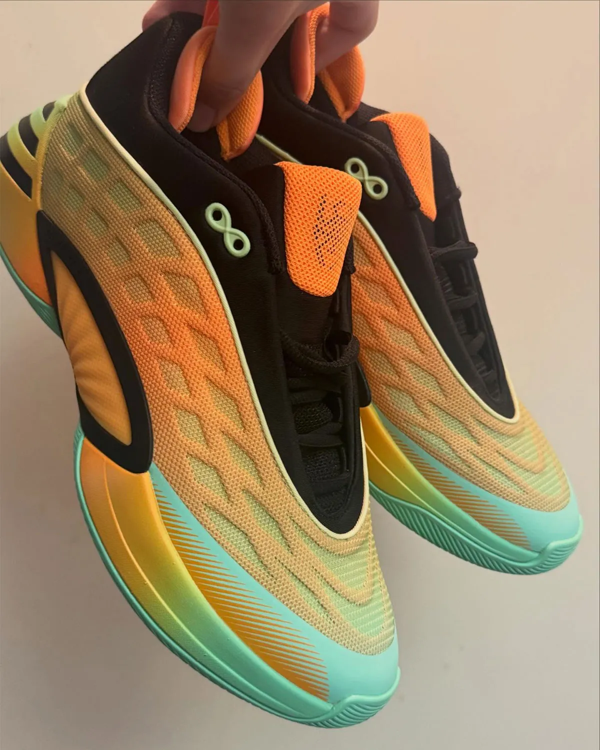 adidas DON issue 8 Tangerine KI9287