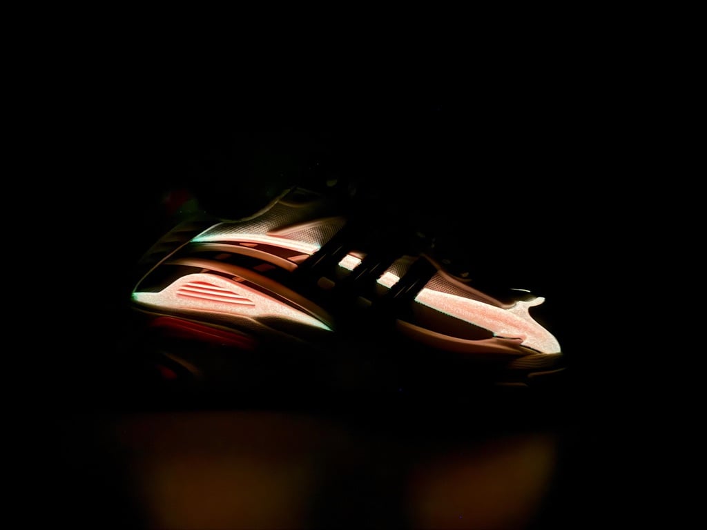 Pharrell adidas Jellyfish Pink 