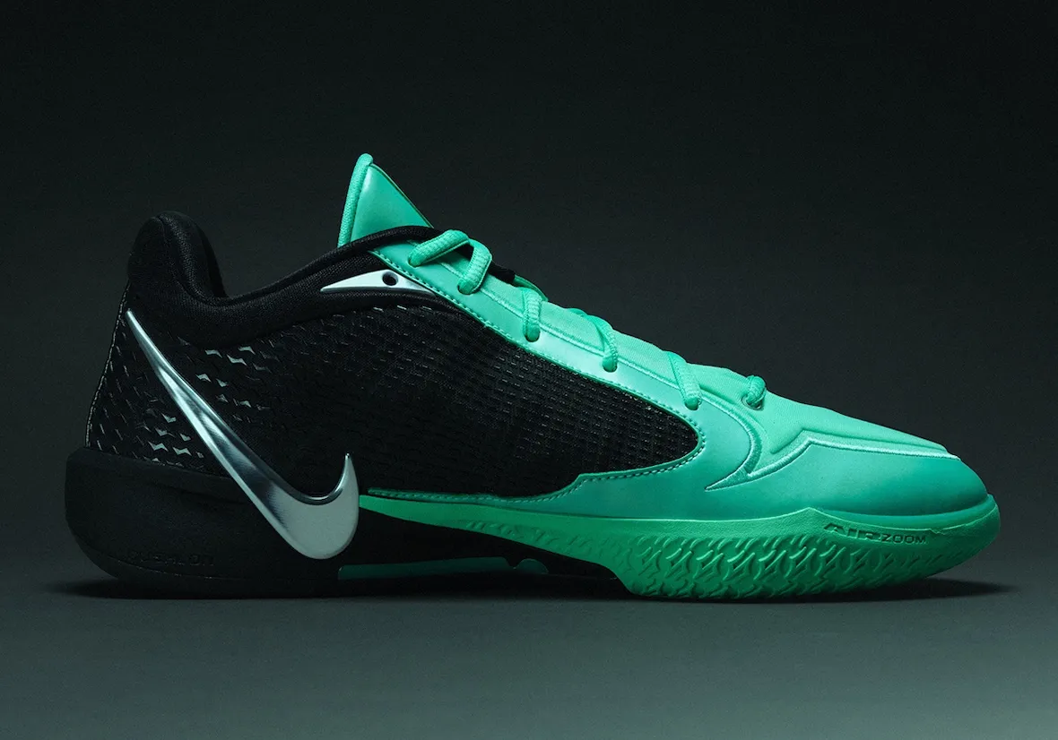 Nike Sabrina 4 Green Glow II0402-300