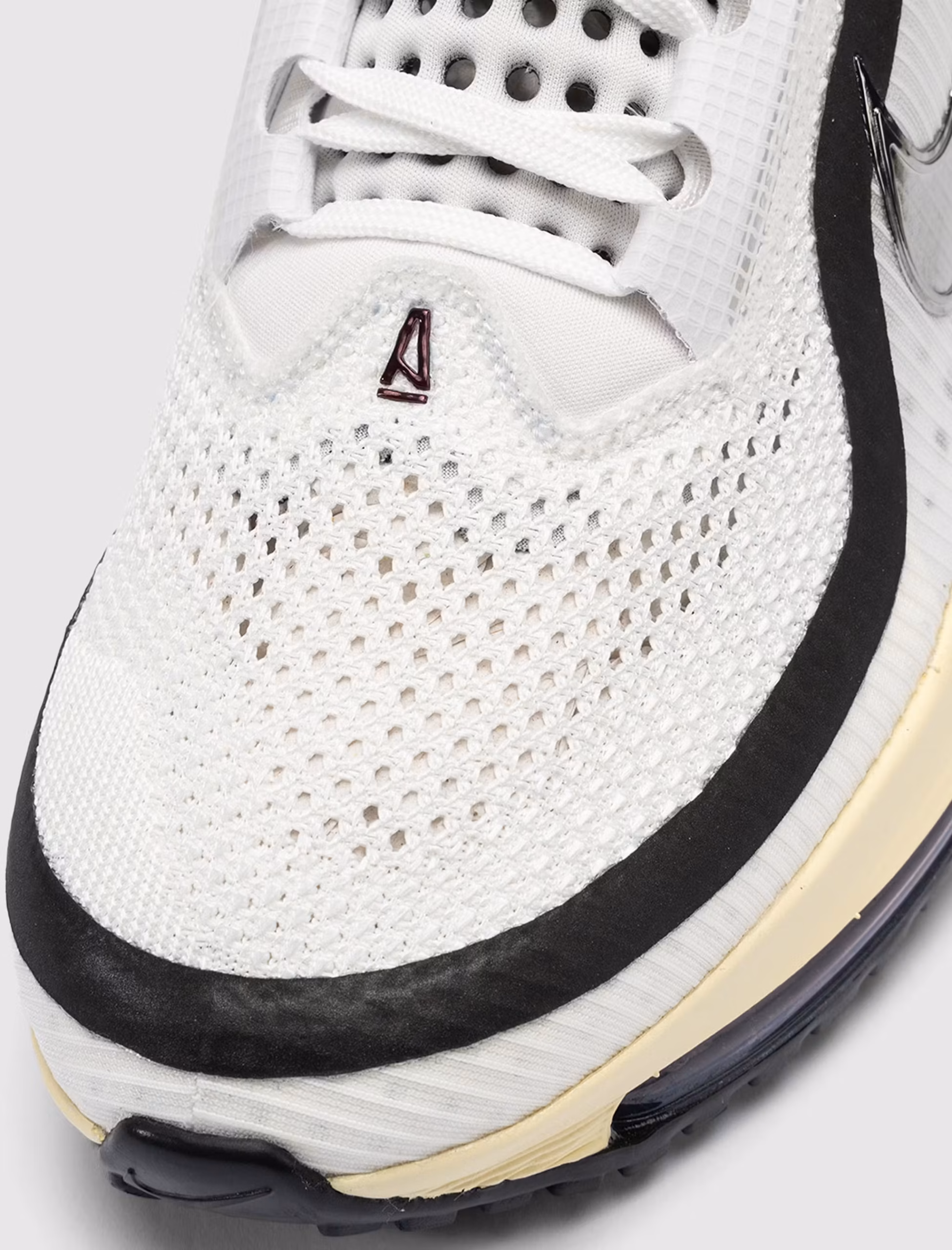 RAFFLES OPEN: A Ma Maniére Turns to Performance Running with a Nike Pegasus Premium Pack