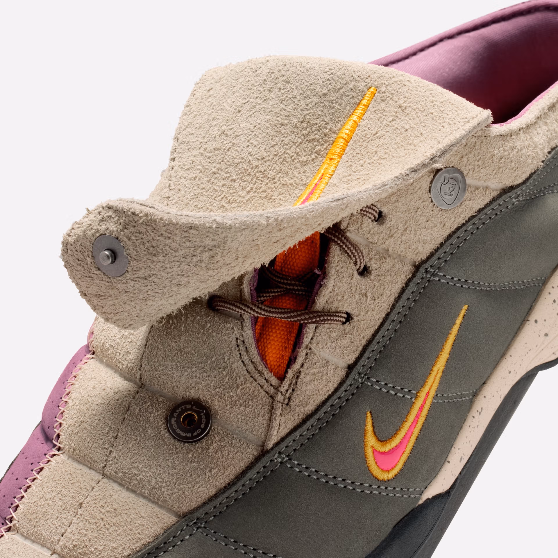Kids Of Immigrants Nike T90 Mule Khaki IH4422-200 0t 0 12