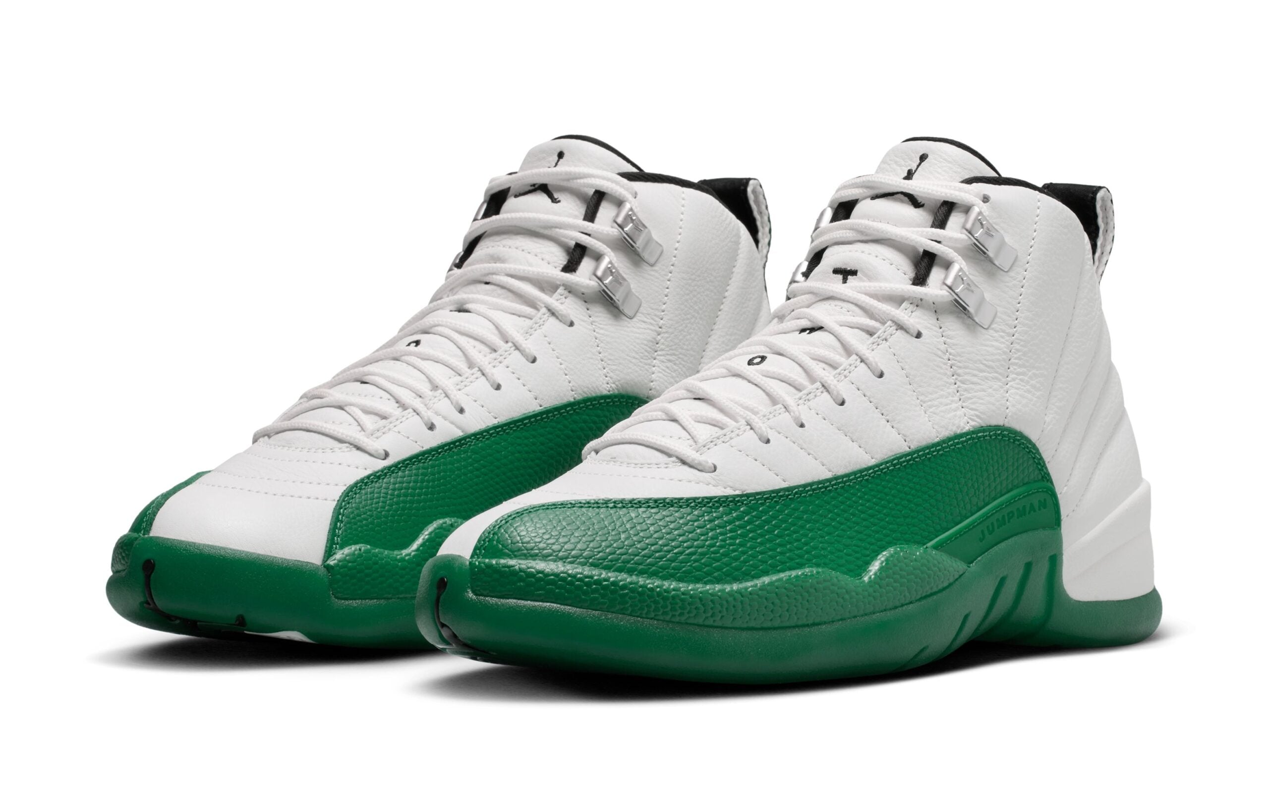 Front three-quarter view of the Air Jordan 12