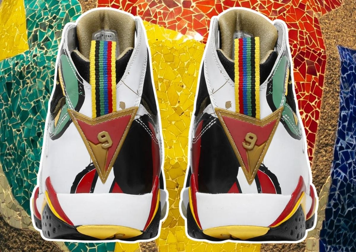Heel view of the Air Jordan 7 Olympic with the gold number 9 nodding to Michael Jordan at the 1992 Barcelona Games