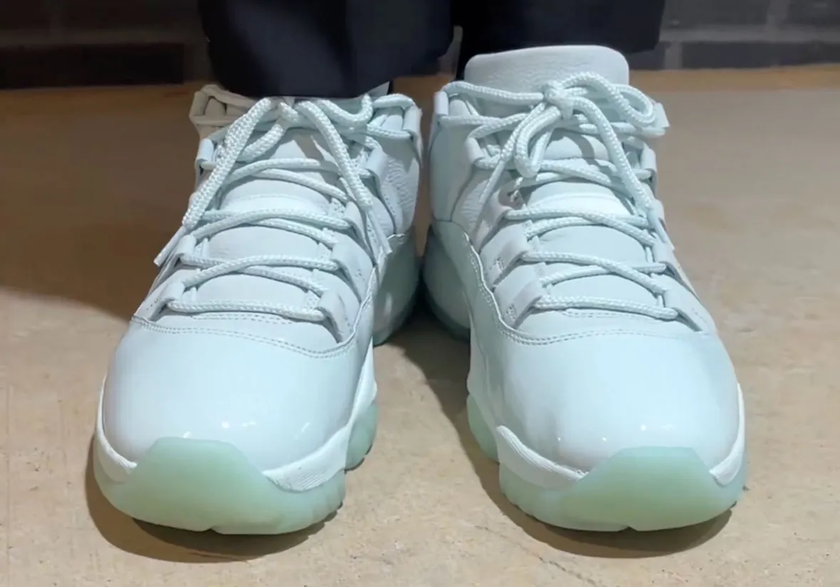 Jaide Air Jordan 11 Low IW1883-300 3