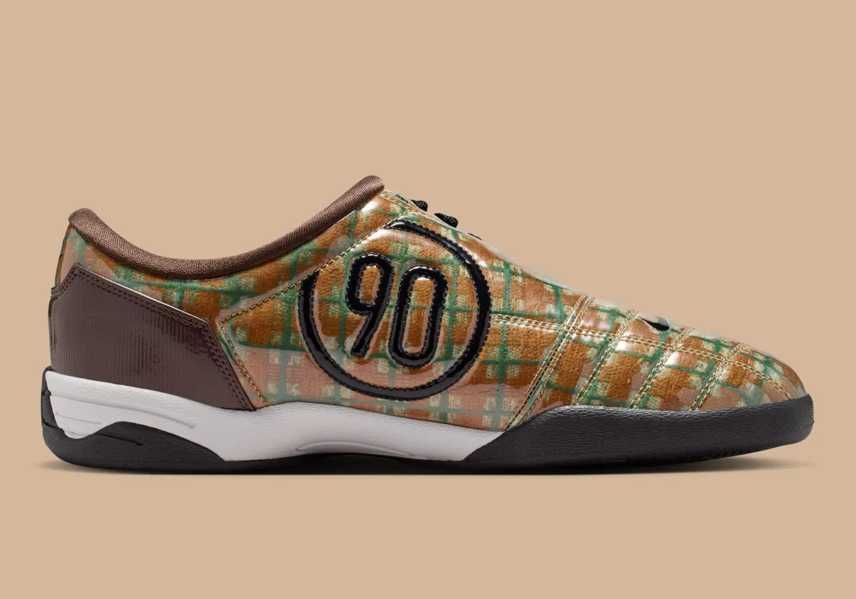 Procell Nike Total 90 IQ5794-237 2