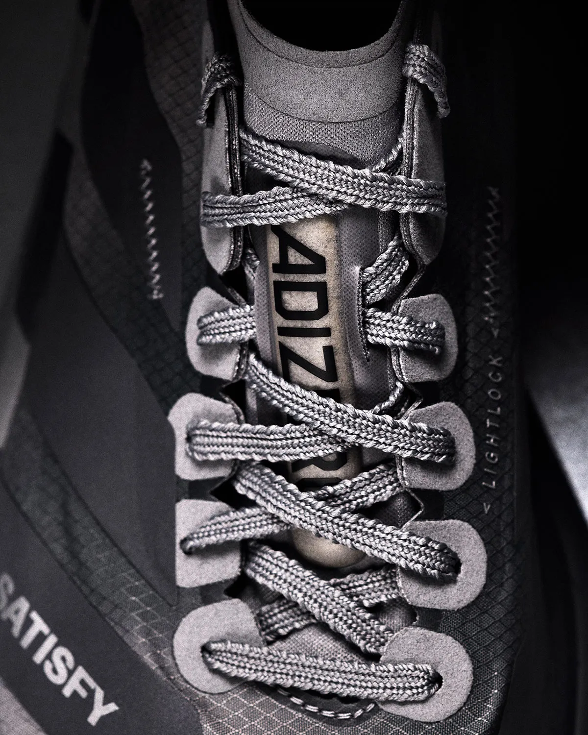 Satisfy adidas Running