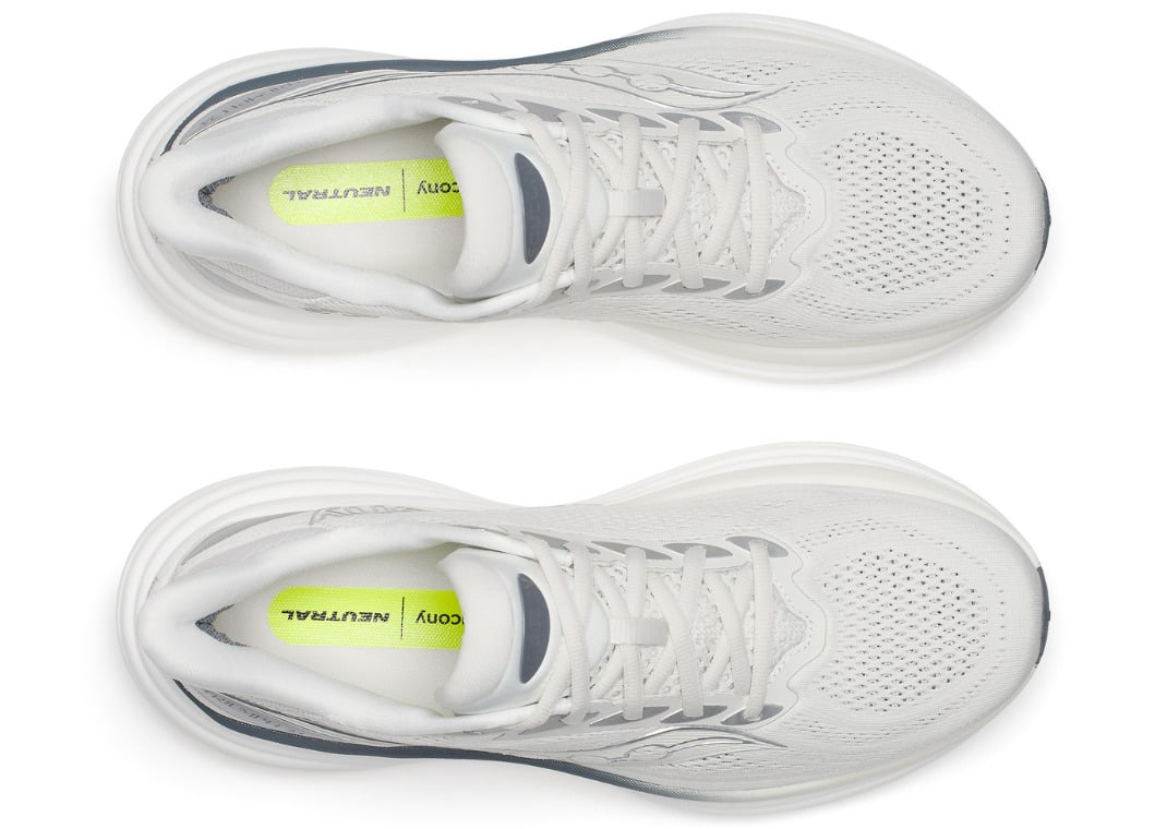 Top-down look at the grey mesh upper of the Quartz/Anchor Triumph 24 with a neon neutral insole tag