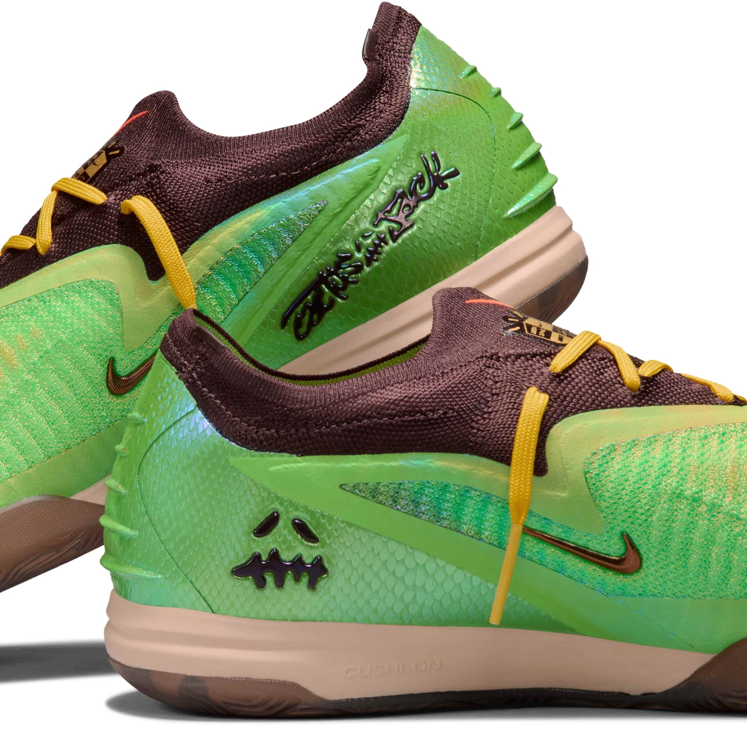 Travis Scott's Nike Phantom 6 Indoor Shoe