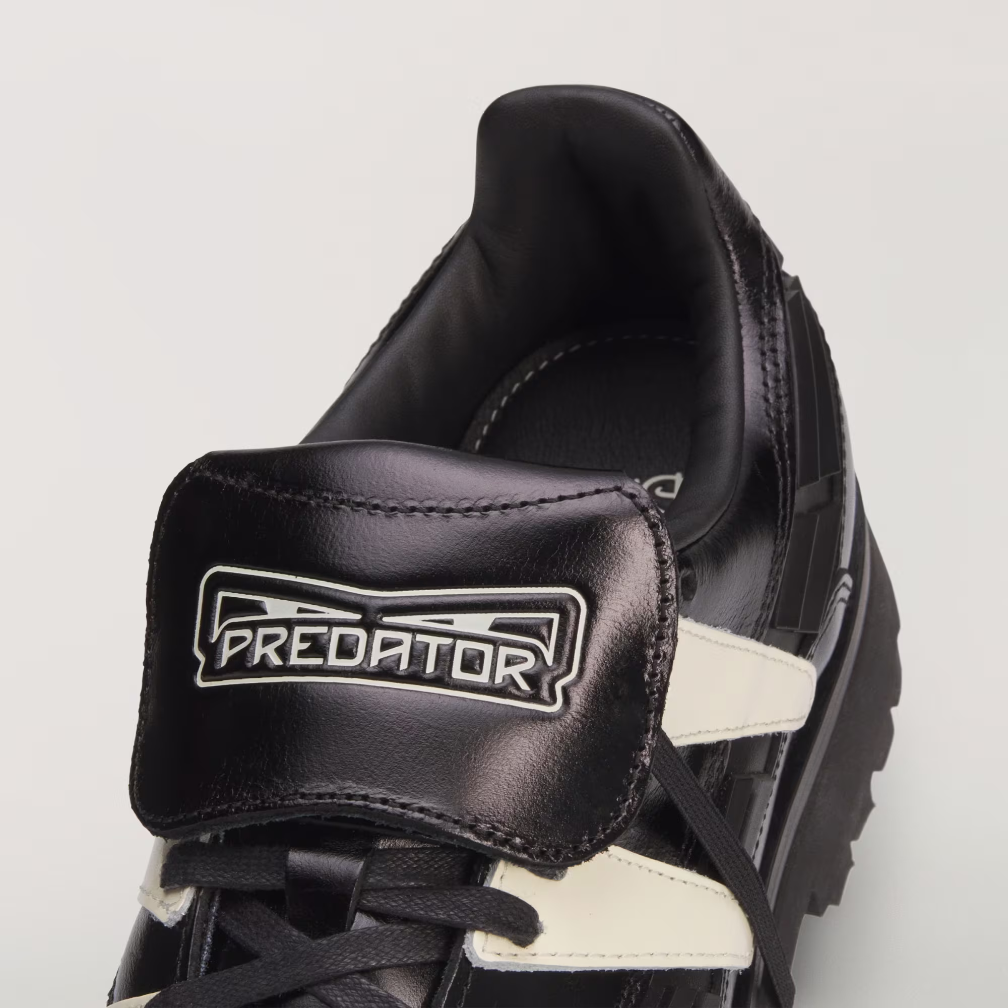 Predator Brain Dead Shoes Black KJ4289 42 Detail