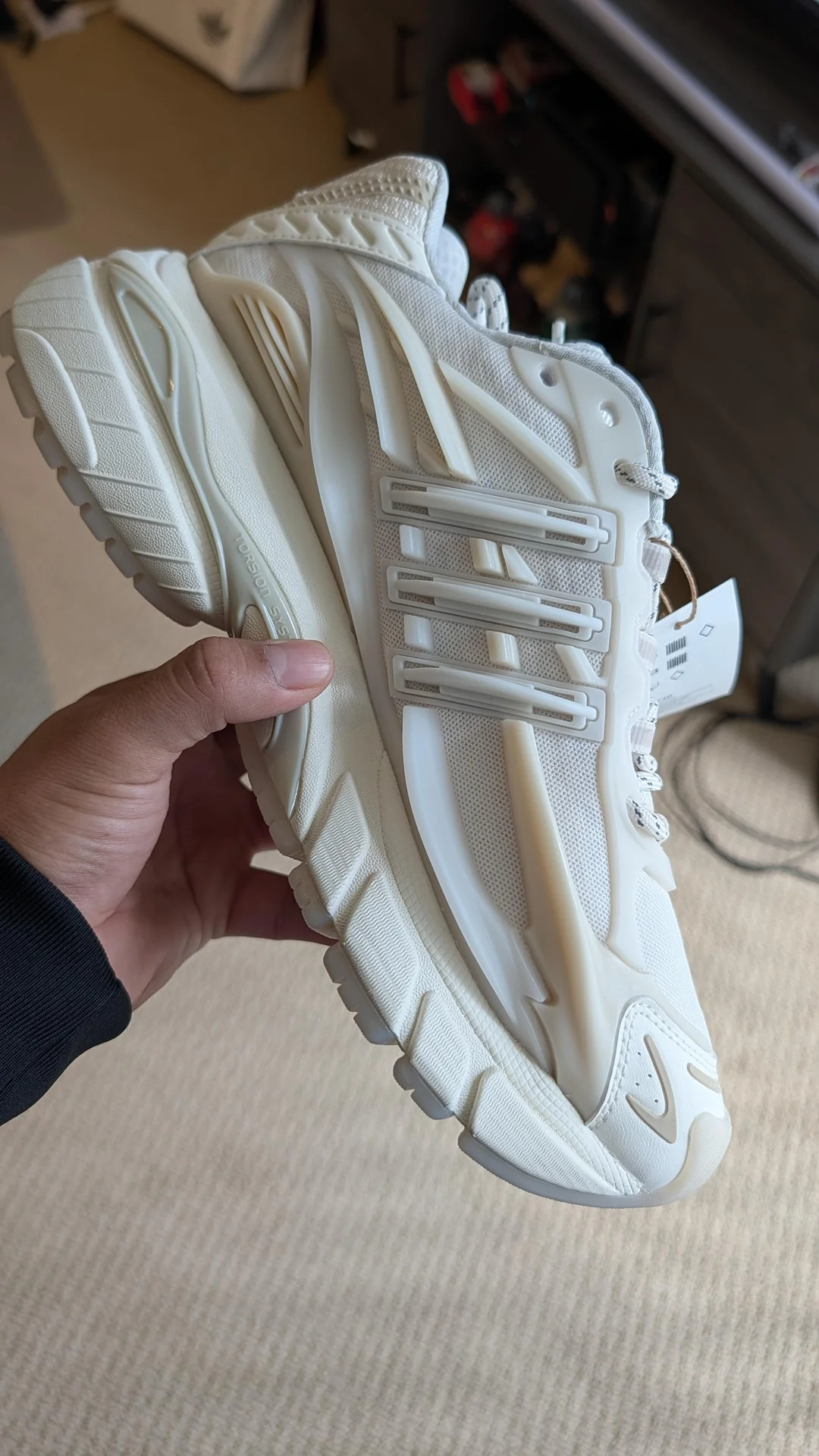 Jellyfish Triple White V0 9r0hmof0ab7h1