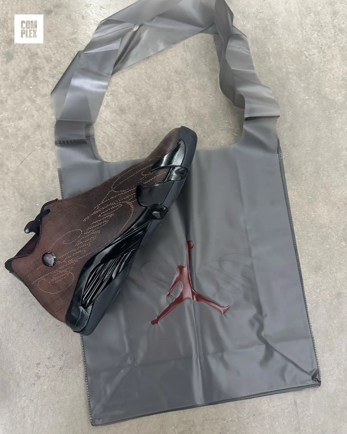 Jordan 14 Mowalola IQ5708-001 5