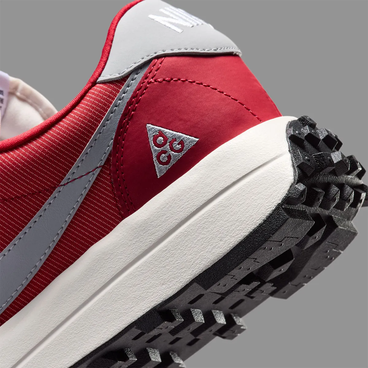 Nike ACG Ldv Varsity Red Sail White Wolf Grey IF2857-600 8
