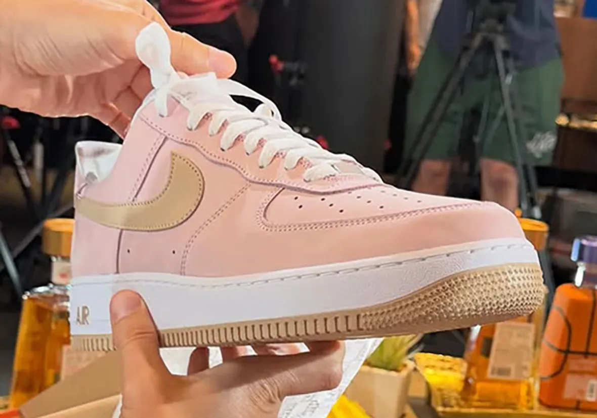 Ronnie Fieg Kith Nike Air Force 1 Low Reverse Linen 2