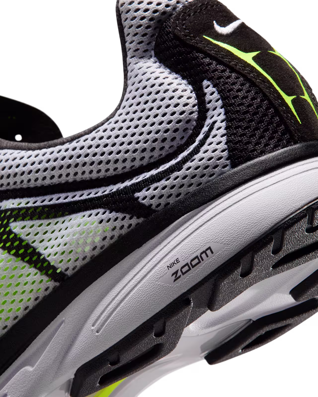 Zoom Streak 3 Black And White IQ8012-100